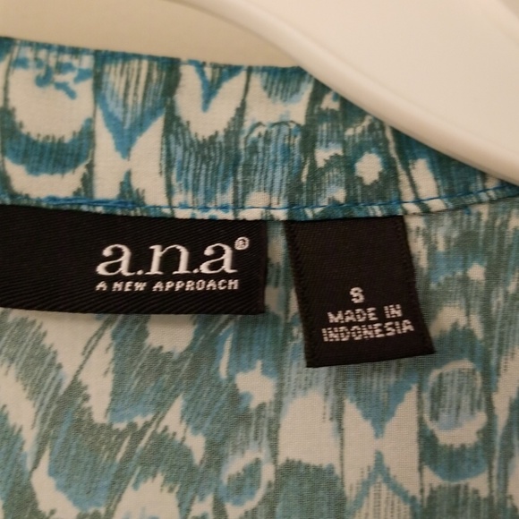 Top - Picture 3 of 3